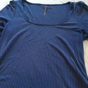 Ribbed scoop neck long sleeves shirt